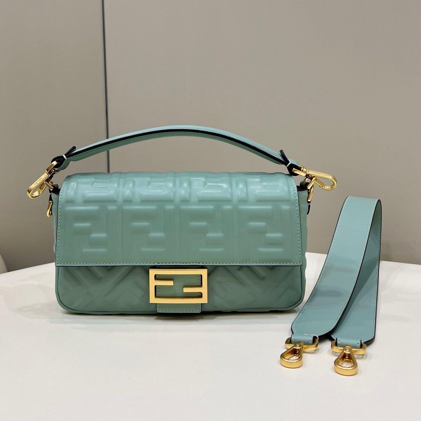 Luxury FendiBAGUETTE WITH FF MOTIF 27 IN VIRIDIAN GREEN SOFT LAMBSKIN GOLD HARDWARE