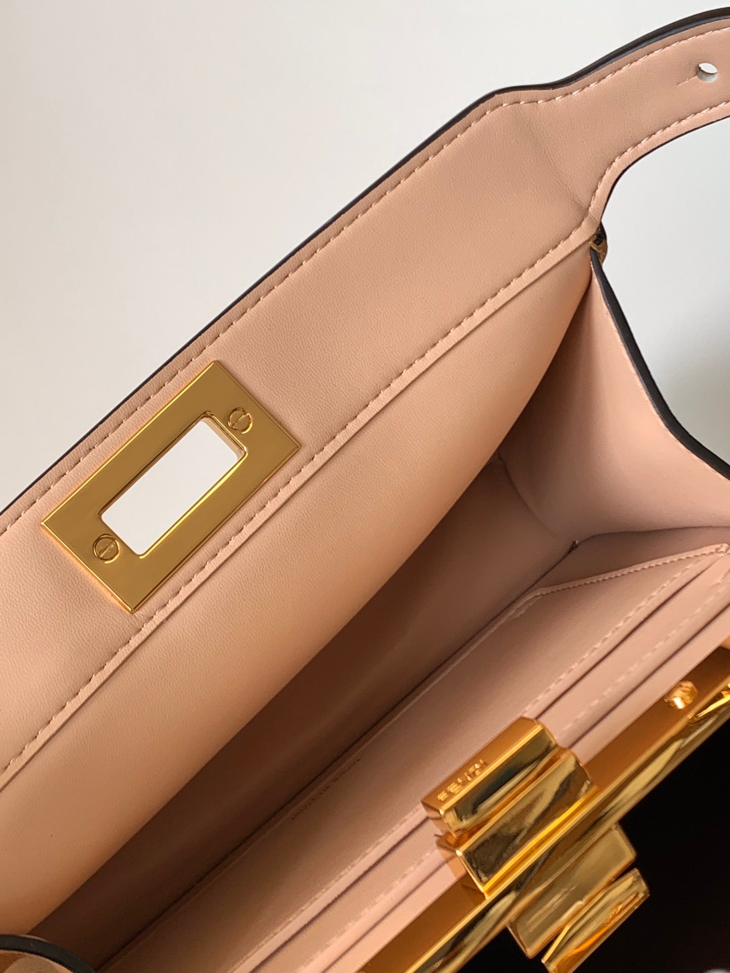 Luxury FendiPeekaboo ISeeU Small 27cm Bag beige lambskin gold hardware