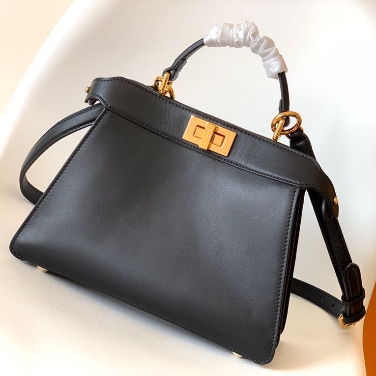 Luxury FendiPeekaboo ISeeU Small 27cm Bag black lambskin gold hardware