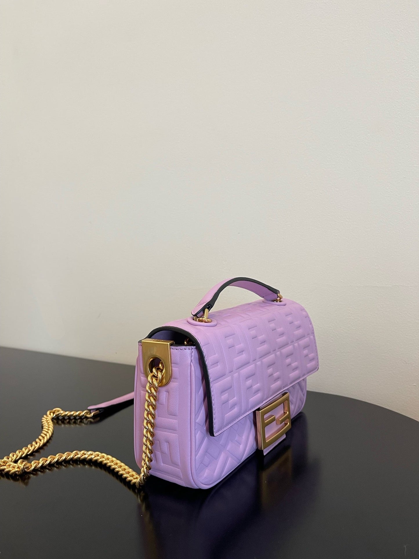Luxury FendiFend Baguette 24 Bag With FF Motif Lavender Leather Ghw