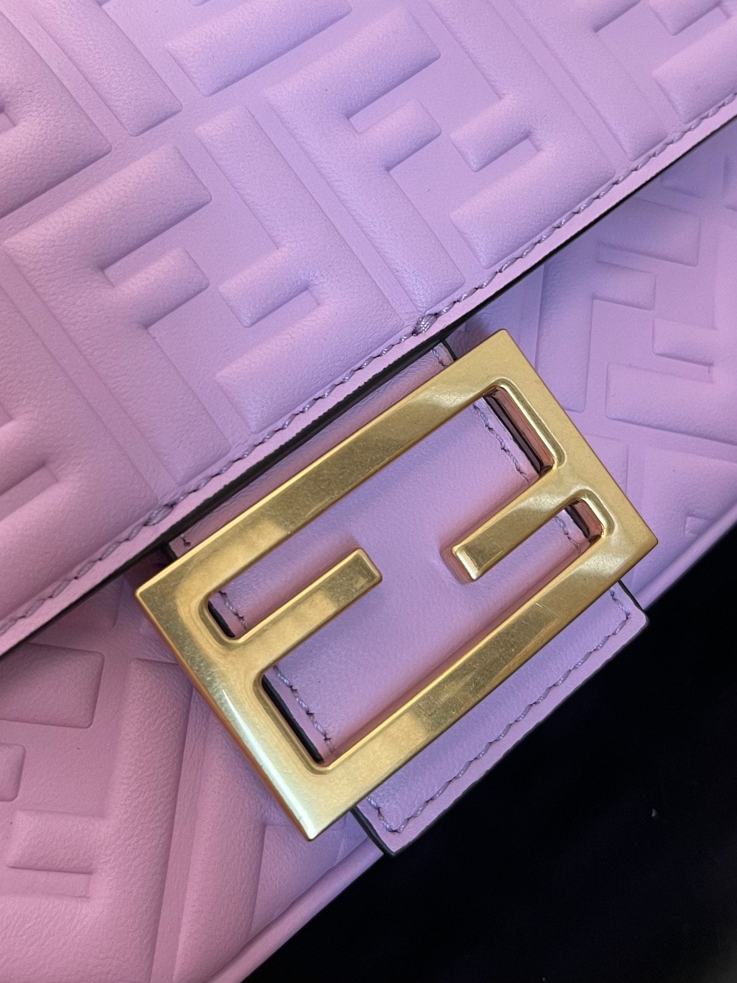 Luxury FendiFend Baguette 24 Bag With FF Motif Lavender Leather Ghw