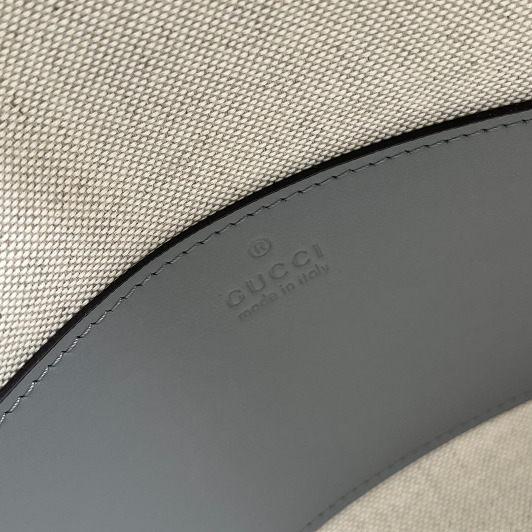 Luxury Gucci MATELASSÉ LEATHER SHOULDER BAG 23 IN GRAY EMBOSSED CALFSKIN GOLD HARDWARE