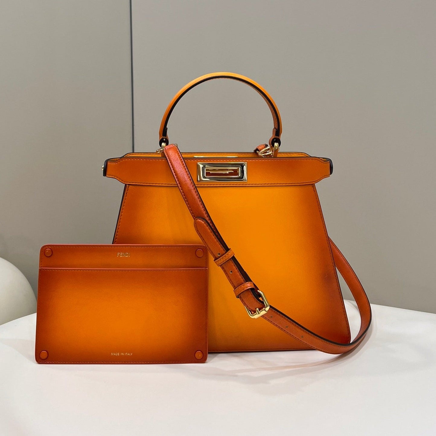 Luxury FendiPEEKABOO ISEEU 33 IN ORANGE OMBRE SMOOTH CALFSKIN GOLD HARDWARE