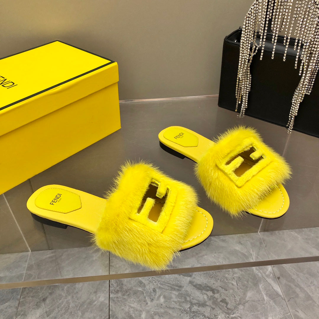 Luxury FendiLuxury FendiBAGUETTE MINK SLIDE SLIPPER IN BRIGHT YELLOW FUR