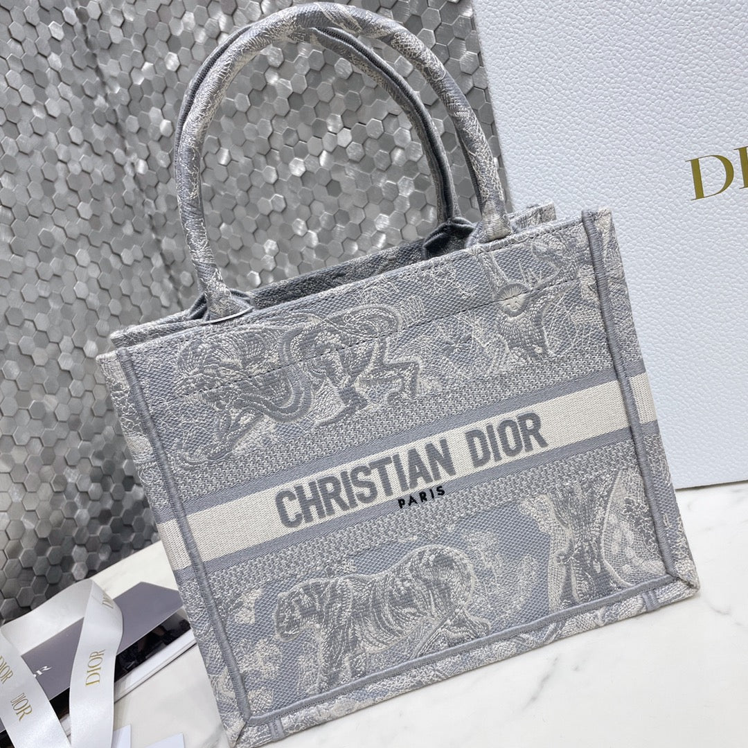 Luxury DiorSmall Book Tote 26.5cm Gradient Blue Embroidered Tiger