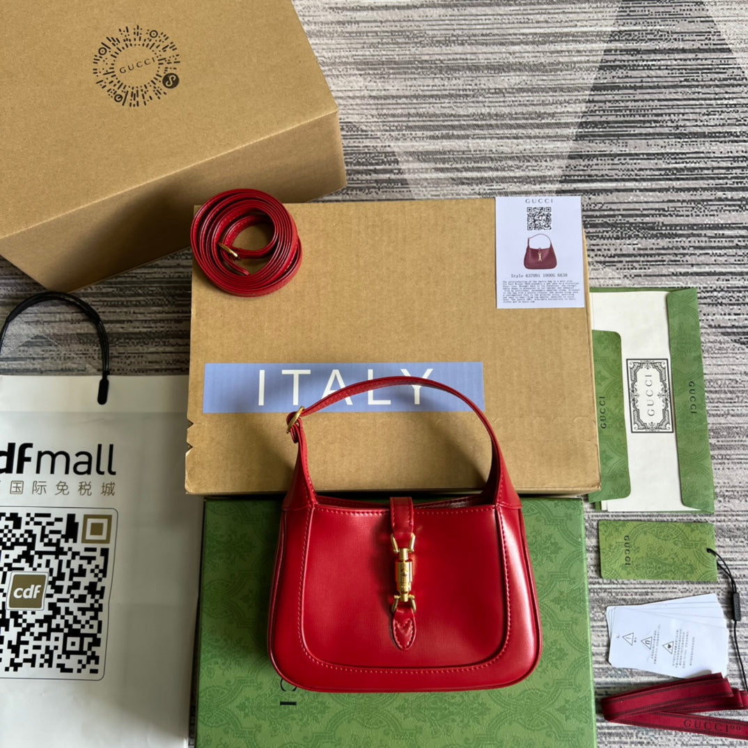Luxury Gucci GG JACKIE MINI 19 SHOULDER BAG IN CHERRY RED CALFSKIN