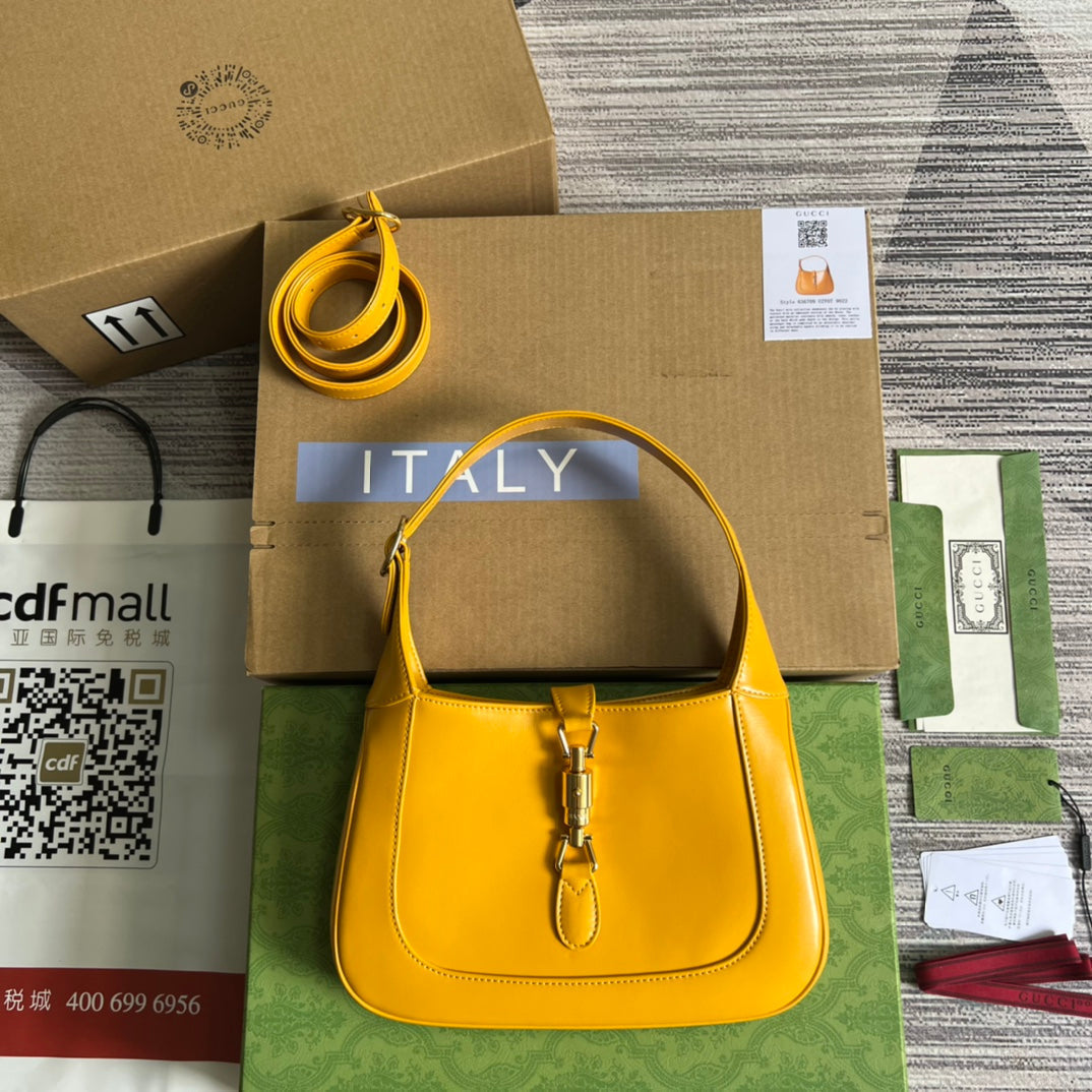 Luxury Gucci GG JACKIE SMALL 28 SHOULDER BAG IN YELLOW CALFSKIN