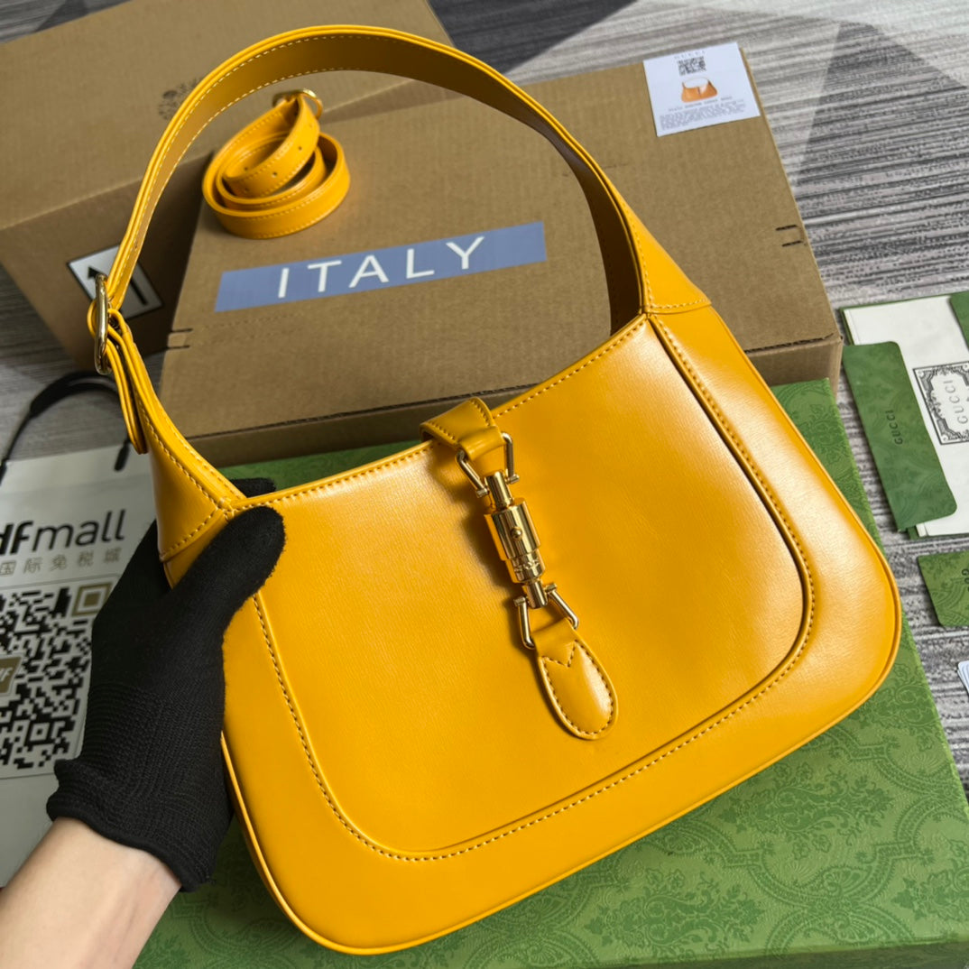 Luxury Gucci GG JACKIE SMALL 28 SHOULDER BAG IN YELLOW CALFSKIN
