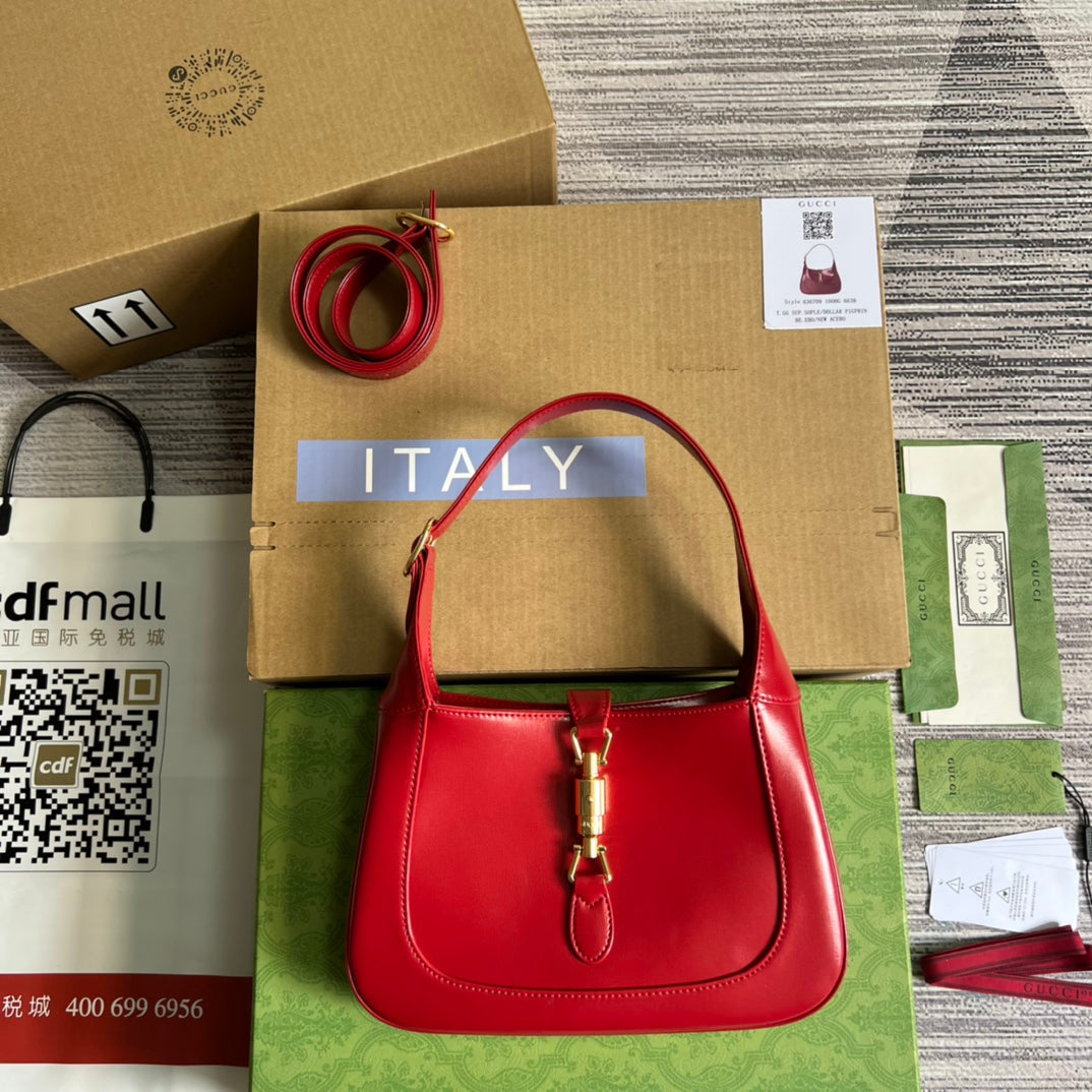 Luxury Gucci GG JACKIE SMALL 28 SHOULDER BAG IN CHERRY RED CALFSKIN