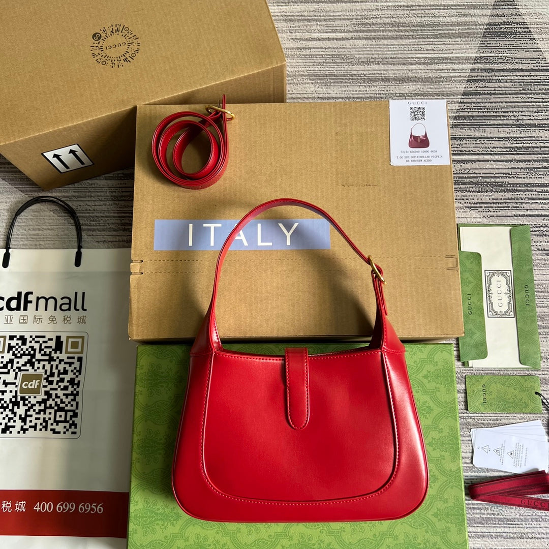 Luxury Gucci GG JACKIE SMALL 28 SHOULDER BAG IN CHERRY RED CALFSKIN