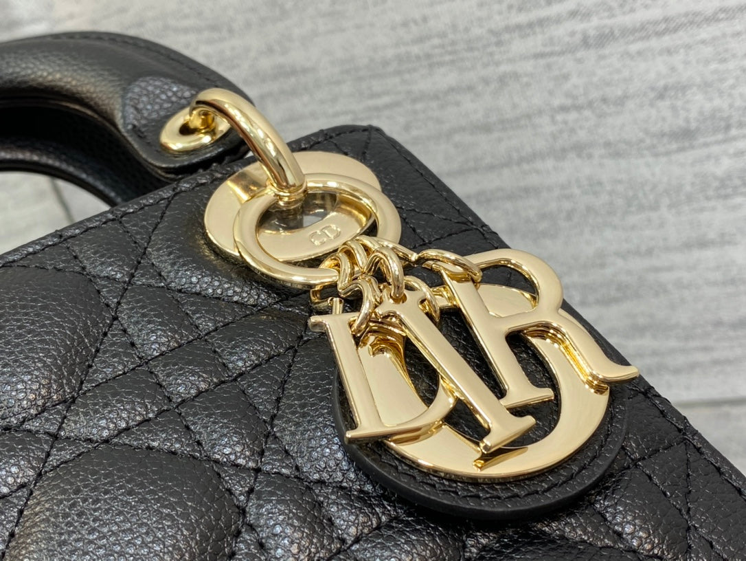Luxury Diormini lady 17 black casfskin ghw