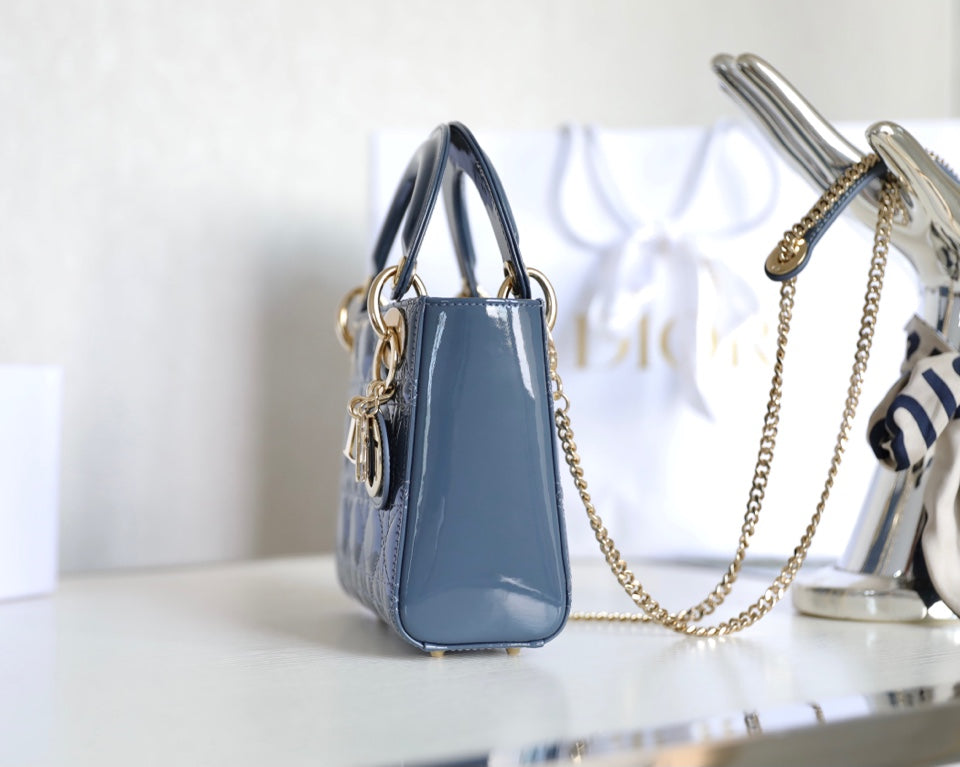Luxury DiorLADY 17 IN SKY AEGEAN BLUE WITH CANNAGE PATTERN