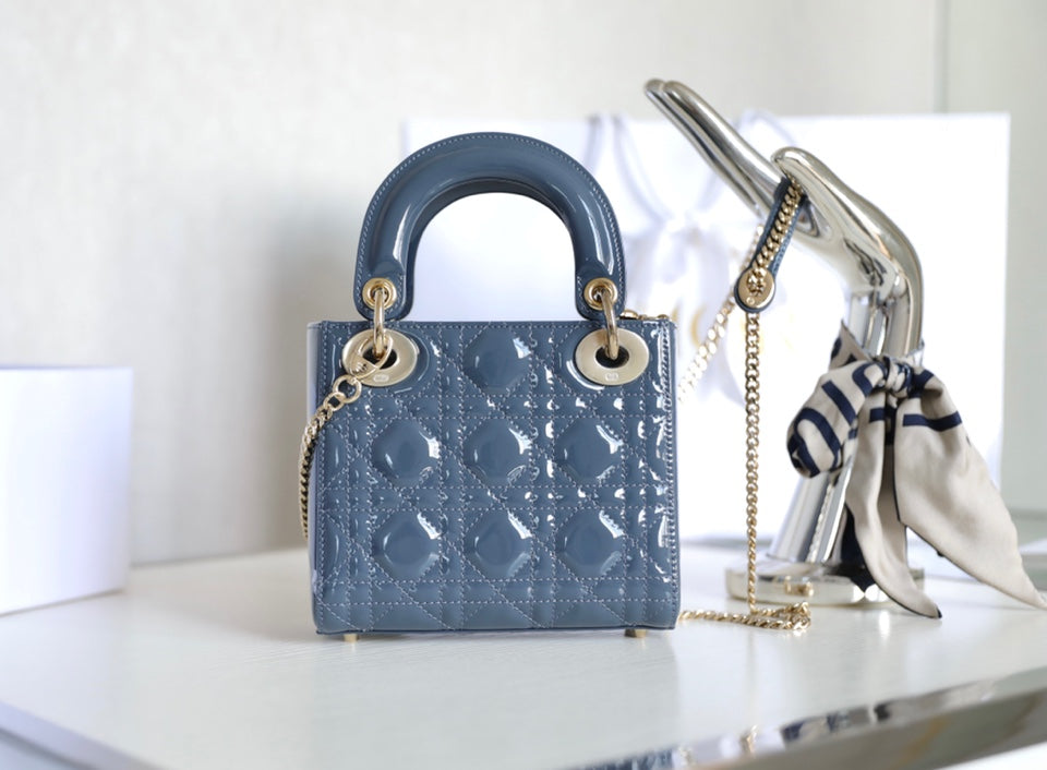 Luxury DiorLADY 17 IN SKY AEGEAN BLUE WITH CANNAGE PATTERN