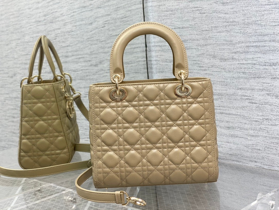 Luxury Diormedium lady 24 ecru calfskin ghw