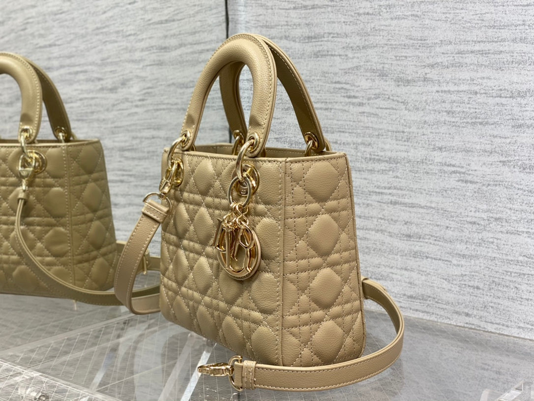 Luxury Diorsmall lady 20 ecru calfksin ghw