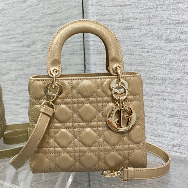 Luxury Diorsmall lady 20 ecru calfksin ghw