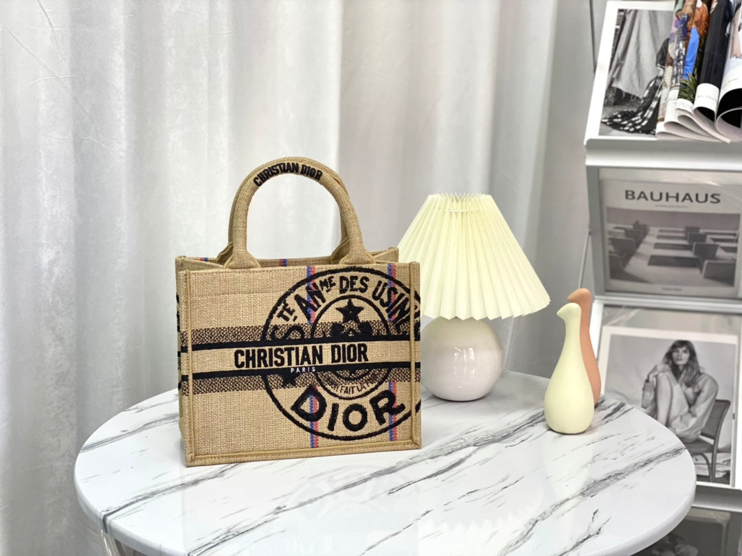 Luxury DiorSHOPPING BAG 26 IN BEIGE AND BLACK EMBROIDERED CANVAS