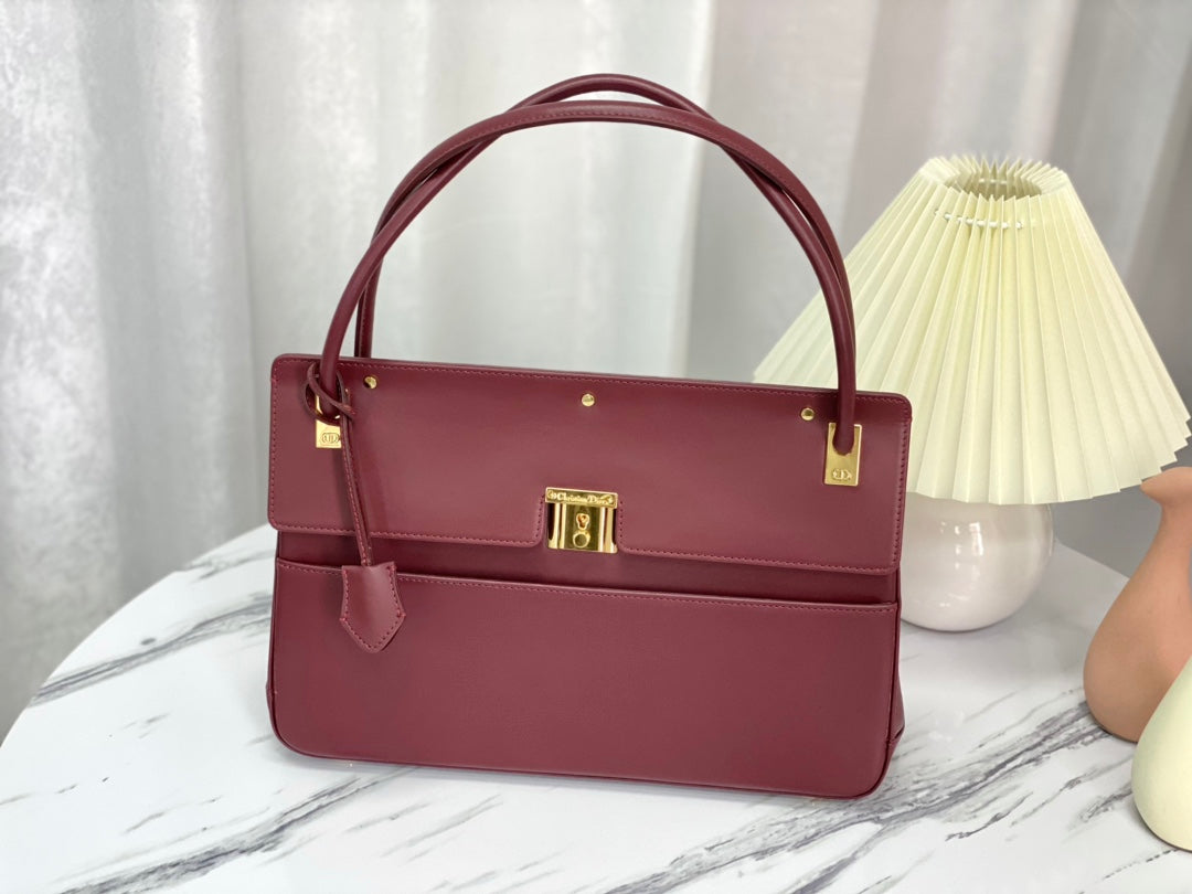 Luxury DiorPARISIENNE 30 HANDBAG IN MULBERRY PURPLE SMOOTH CALFSKIN
