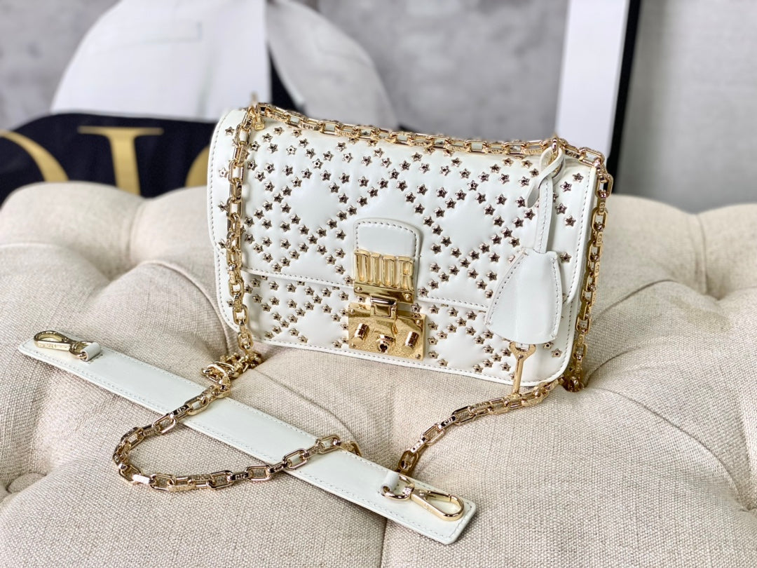 Luxury DiorLIMITED BAG 21 IN WHITE LAMBSKIN