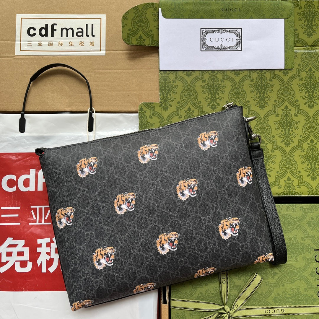 Luxury Gucci CLUTCH WITH TIGER PRINT 30 IN BLACK MONOGRAM CANVAS