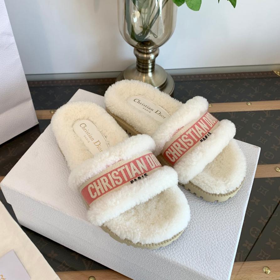 Luxury DiorDway Slide Pink White Wool Fleece Lining And Canvas Fabric