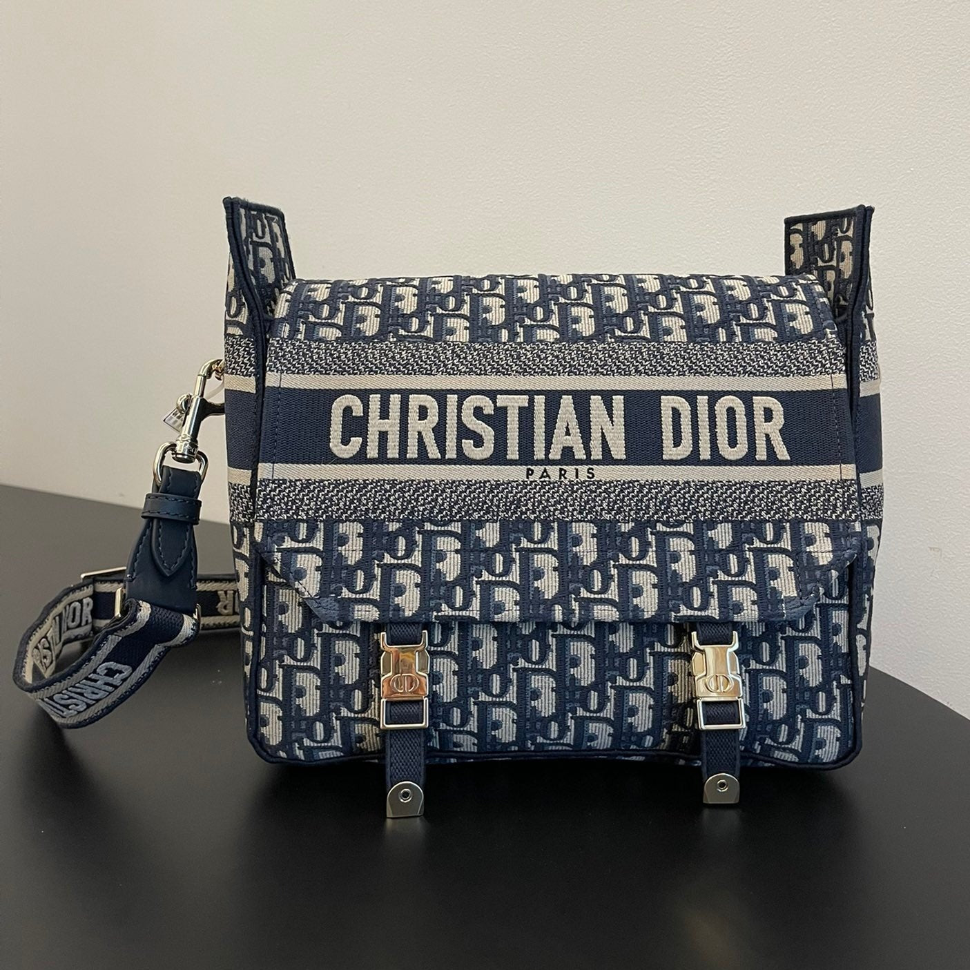 Luxury DiorMEDIUM 28  DIORCAMP BAG IN BLUE OBLIQUE EMBROIDERY