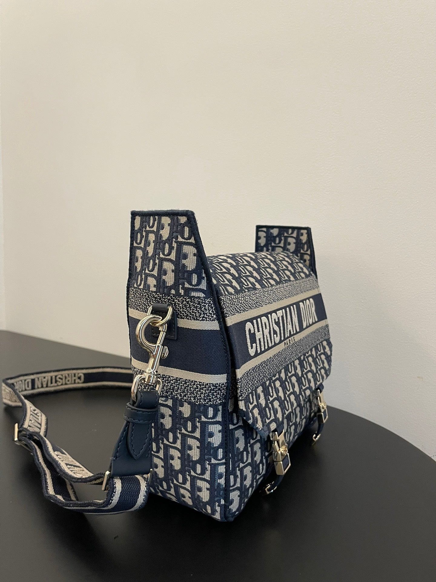 Luxury DiorMEDIUM 28  DIORCAMP BAG IN BLUE OBLIQUE EMBROIDERY