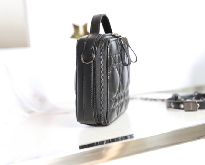 Luxury DiorCARO BOX BAG 19 IN BLACK CALFSKIN