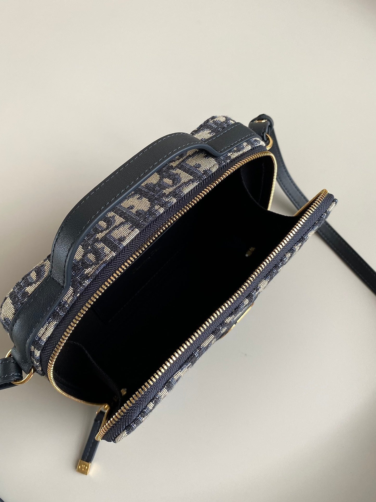 Luxury DiorCARO 18 CAMERA BAG IN BLUE OBLIQUE JACQUARD