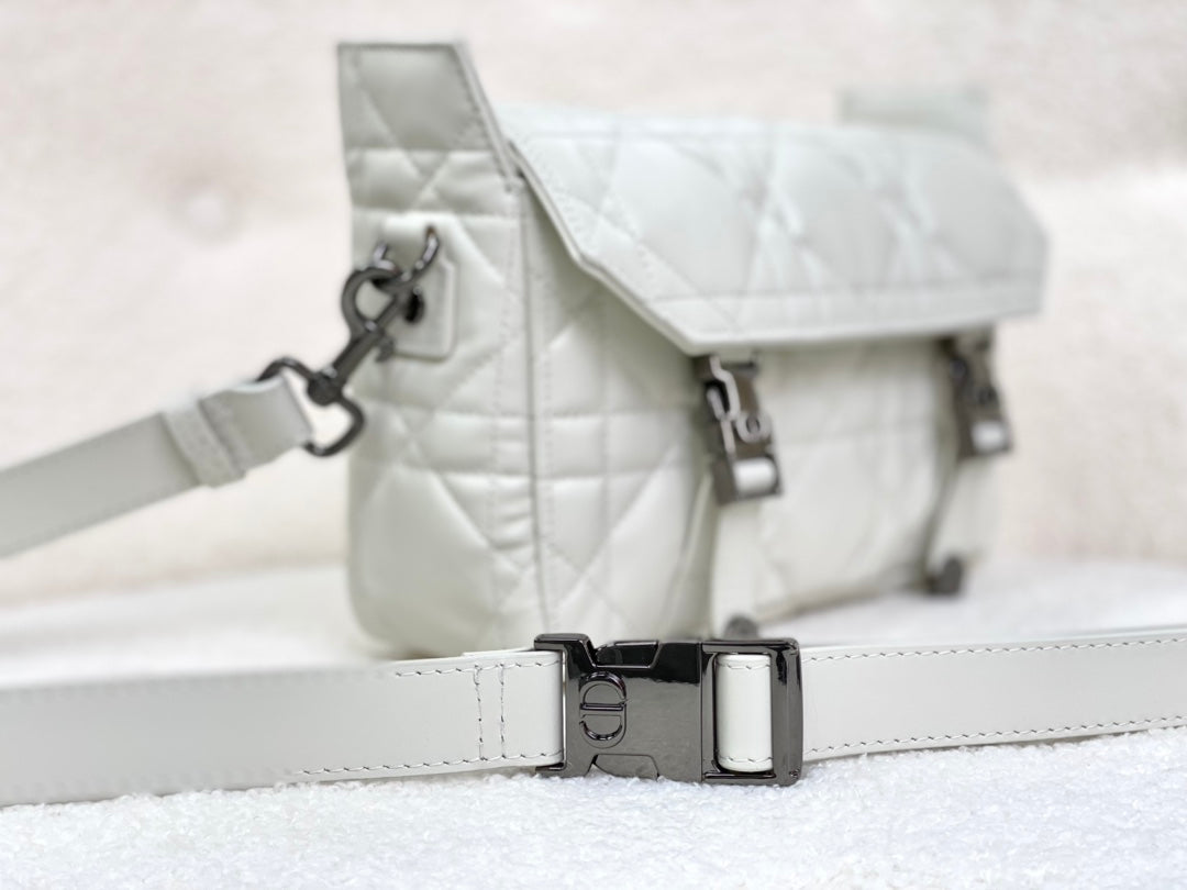 Luxury DiorSMALL  DIORCAMP BAG 23 IN WHITE CALFSKIN