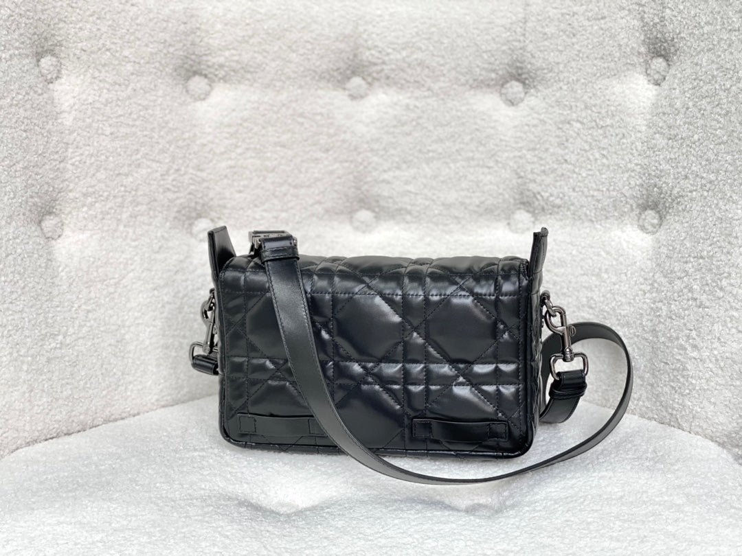 Luxury DiorSMALL  DIORCAMP BAG 23 IN BLACK CALFSKIN