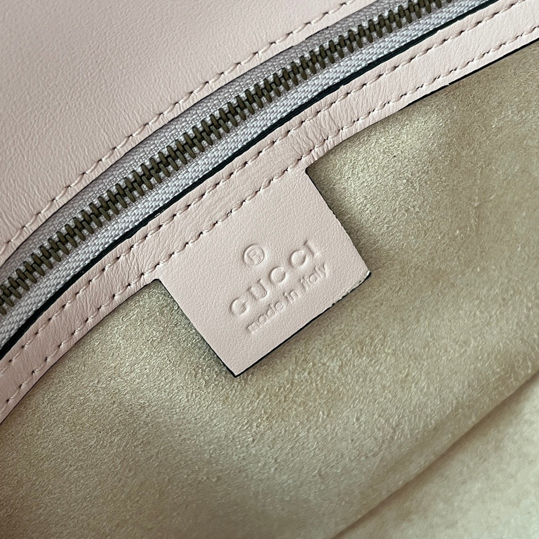 Luxury Gucci gg marmont 26cm nude mattelasse leather gold hardware
