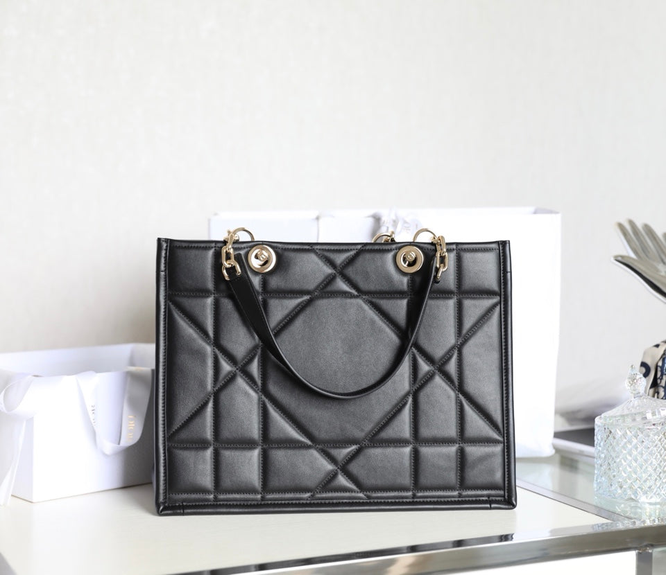Luxury DiorMEDIUM TOTE BOOK 26 BAG IN BLACK CALFSKIN