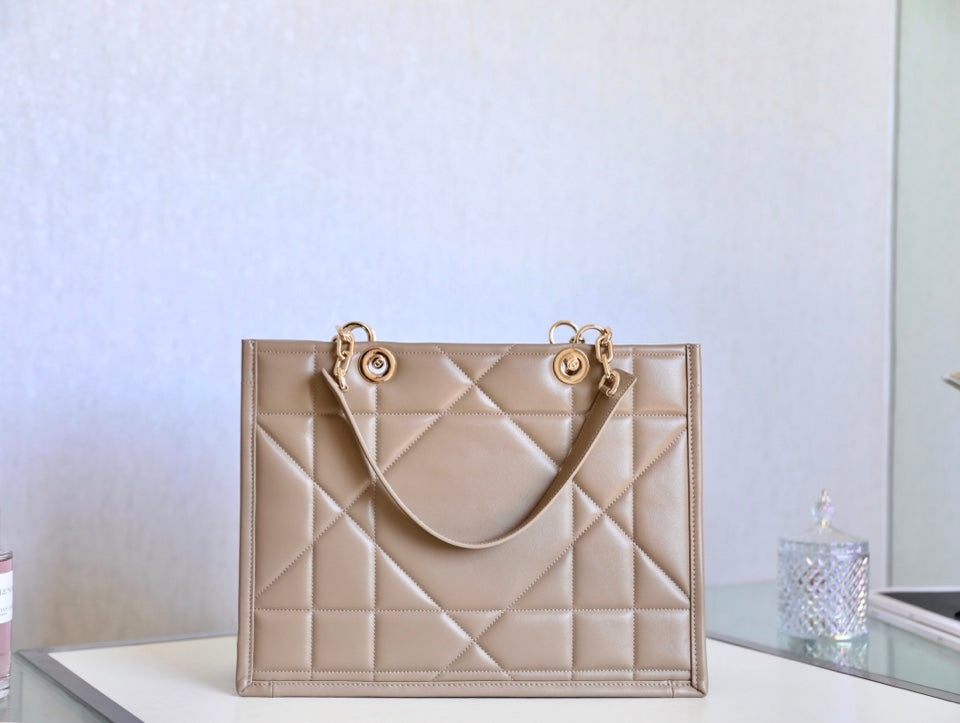 Luxury DiorLARGE TOTE BOOK 36 BAG IN BEIGE CREAM CALFSKIN