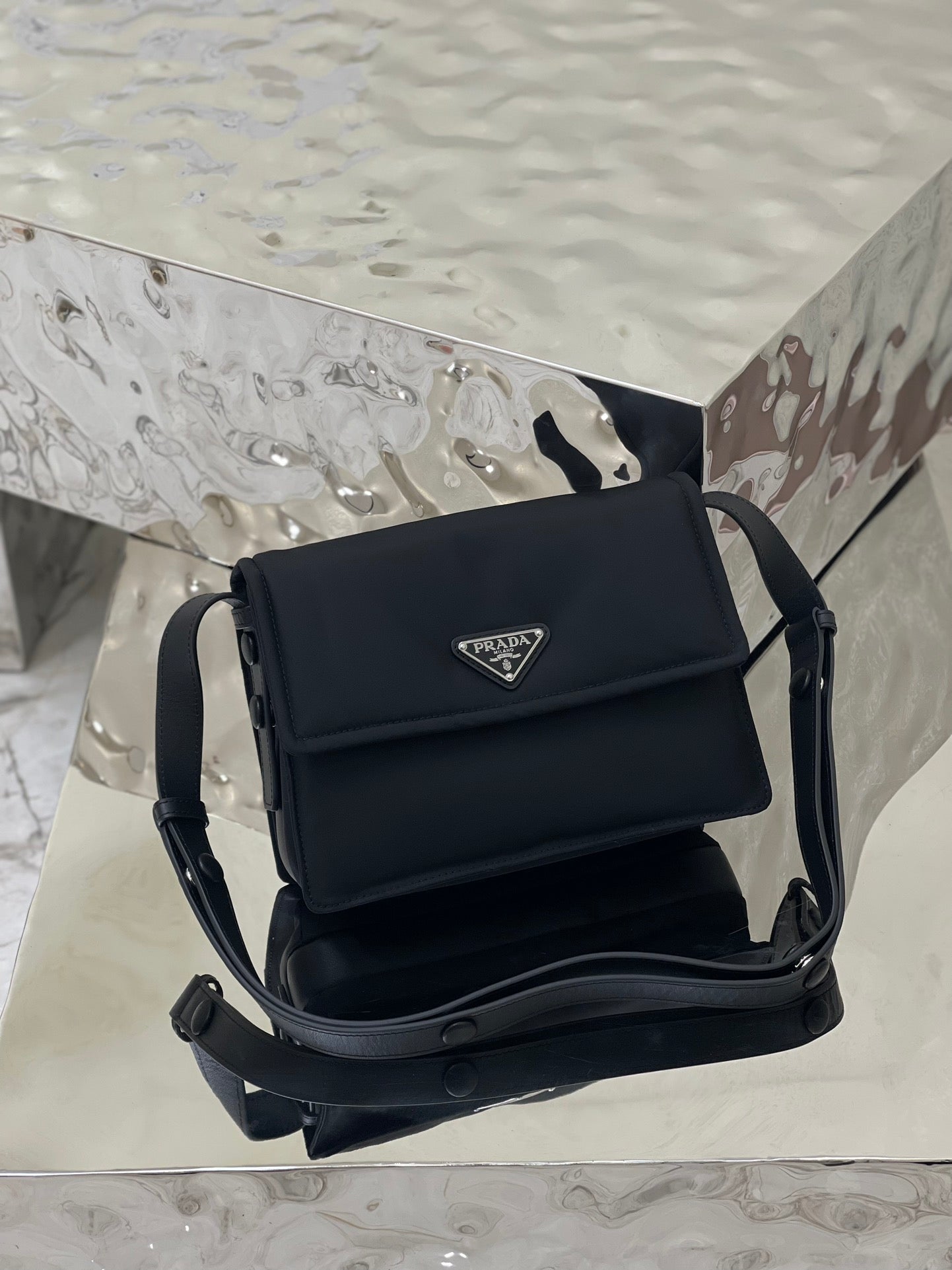 Luxury PradaCINI 23 MEDIUM BAG IN BLACK RE-NYLON WITH STRAP