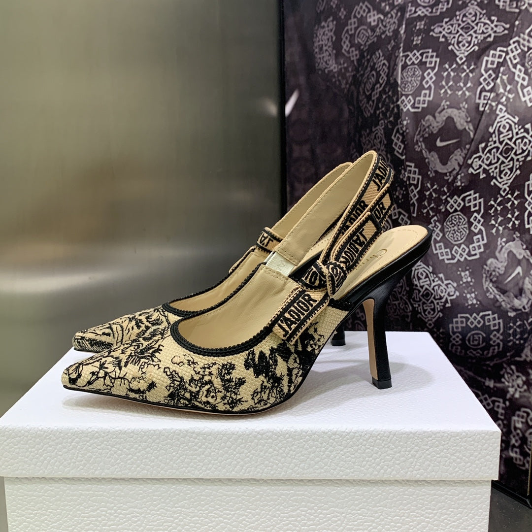 Luxury DiorJA Luxury DiorSlingback Pump 95 Black Embroidered Cotton with Gold-Tone Metallic Thread