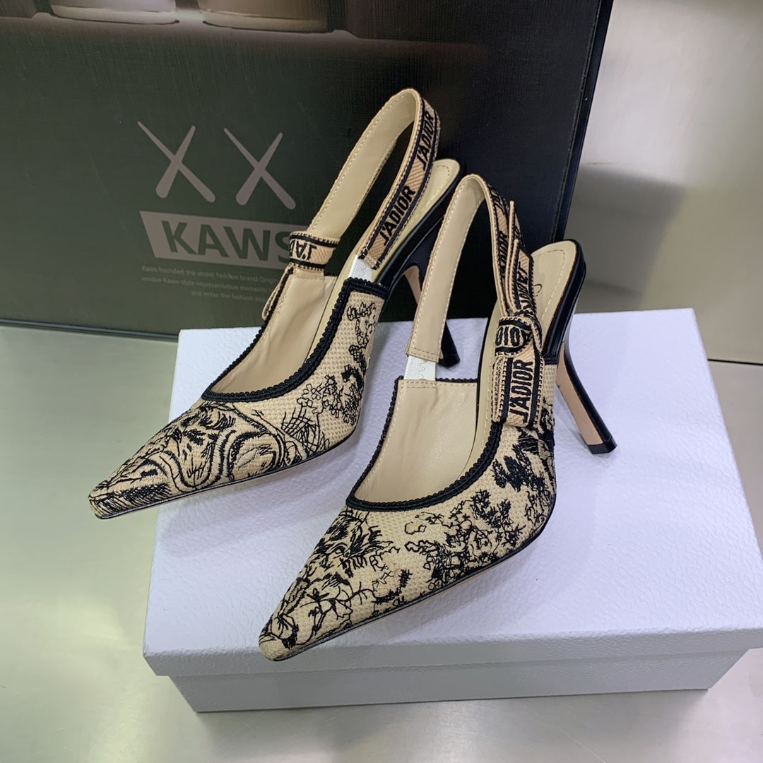Luxury DiorJA Luxury DiorSlingback Pump 95 Black Embroidered Cotton with Gold-Tone Metallic Thread