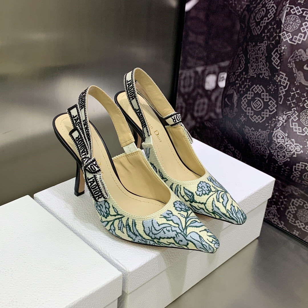 Luxury DiorJA Luxury DiorSlingback Pump 95 Duck Blue Embroidered Cotton with Gold-Tone Metallic Thread