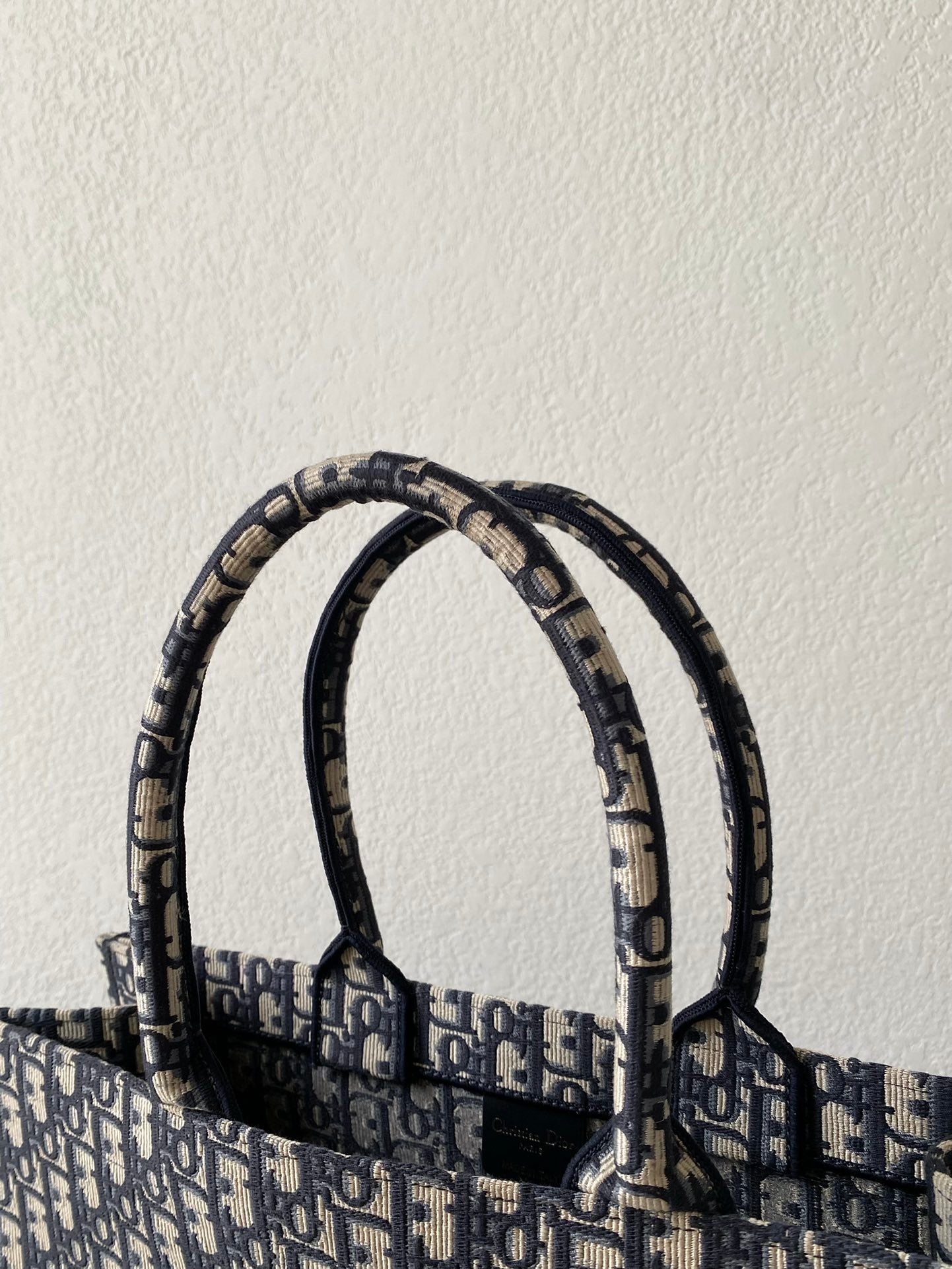 Luxury Diorlarge book tote 42cm oblique embroidery calfskin