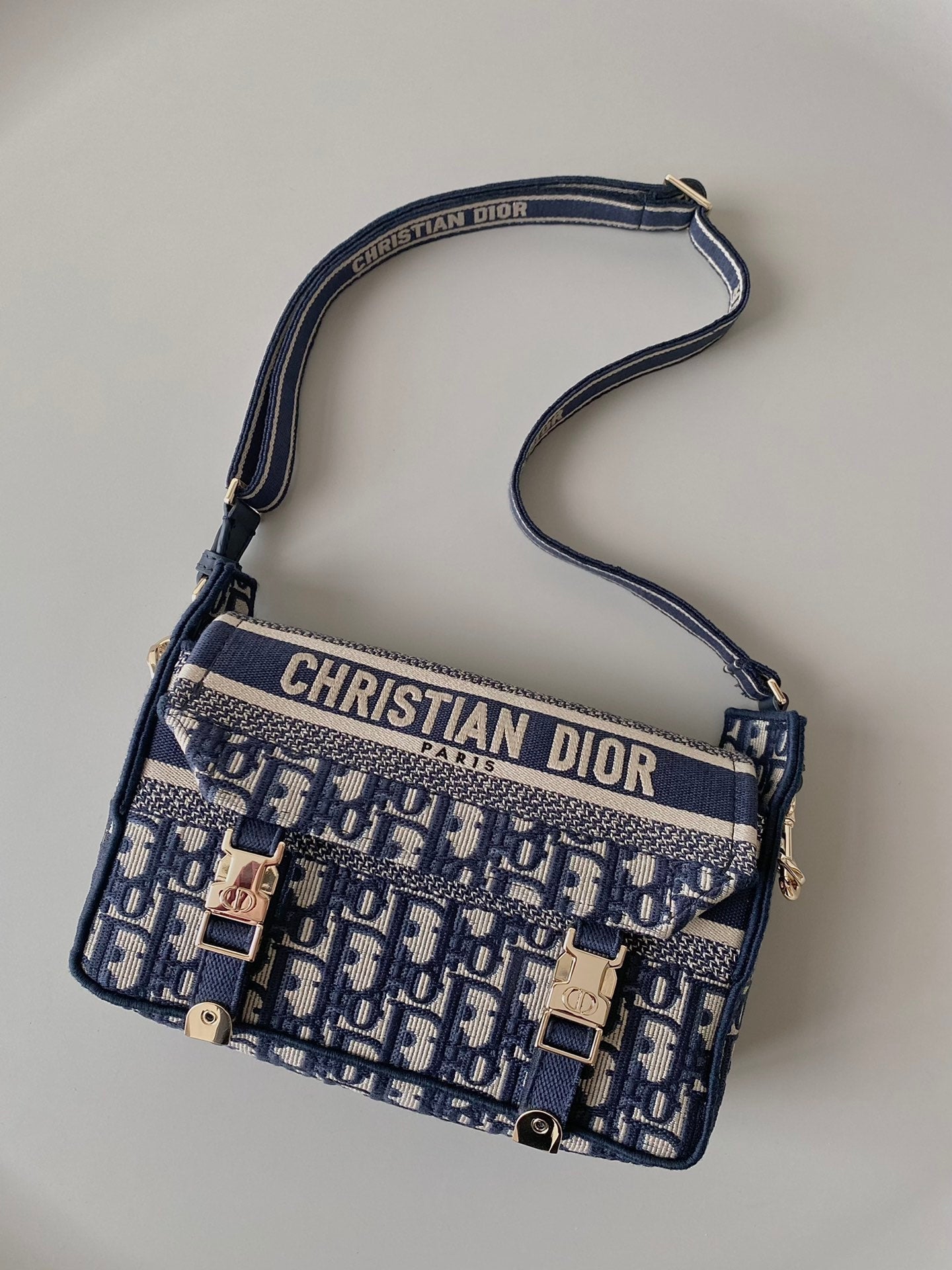Luxury DiorSMALL  DIORCAMP BAG 23 OBLIQUE BLUE EMBROIDERY