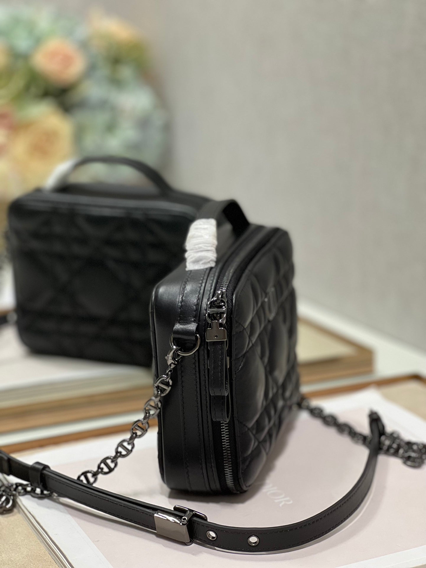 Luxury Diorcaro box 18 all black calfskin