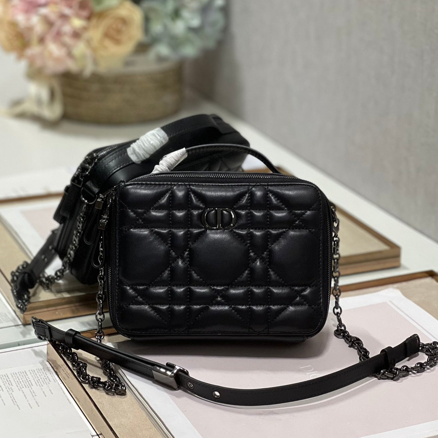 Luxury Diorcaro box 18 all black calfskin