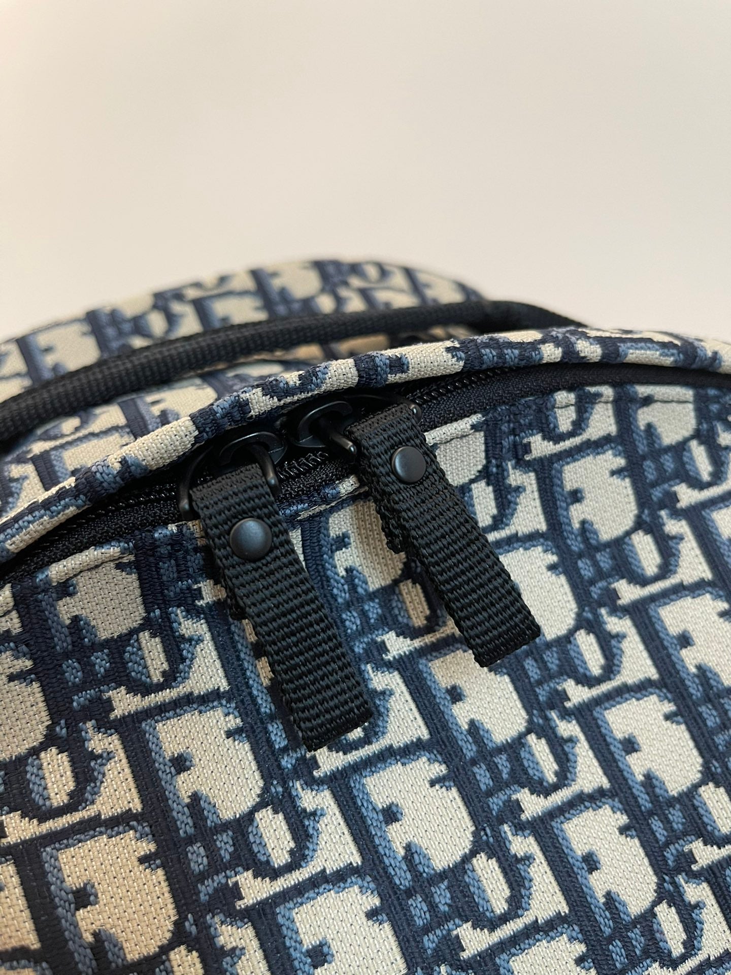 Luxury DiorTRAVEL BACKPACK 41 IN OBLIQUE JACQUARD