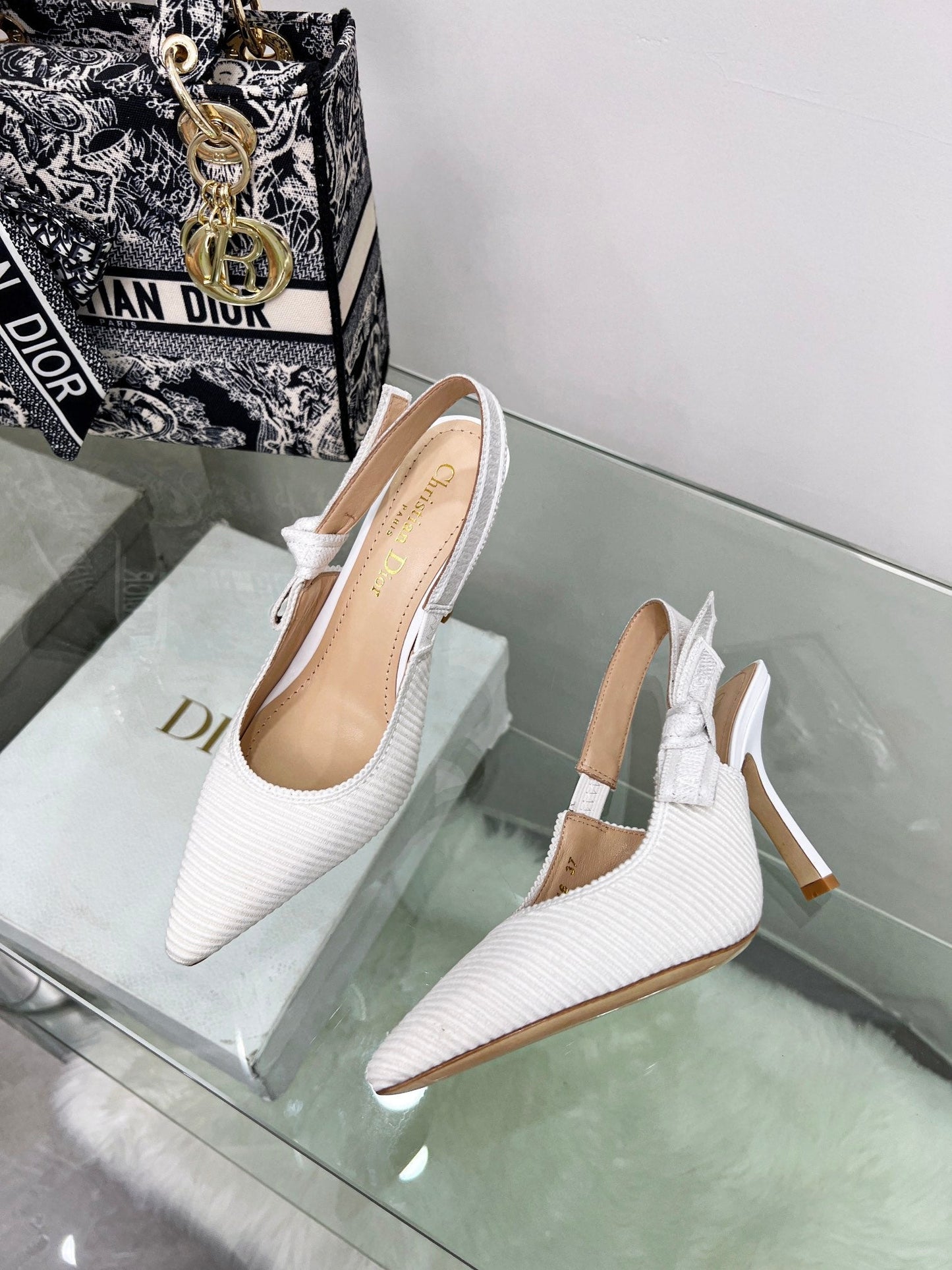 Luxury Diorslingback pumps 95 white embroidered cotton