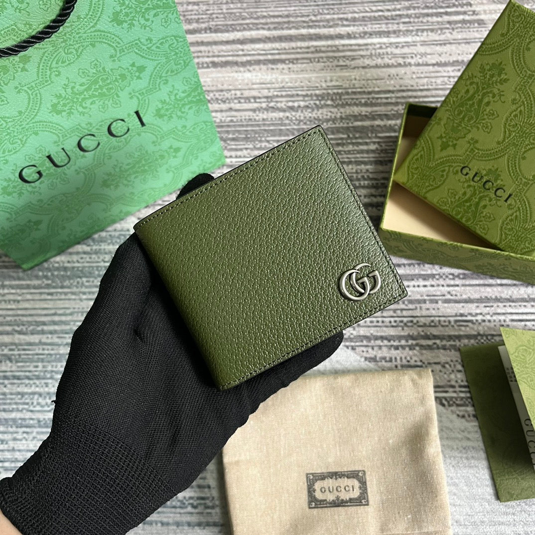 Luxury Gucci MARMONT BIFOLD WALLET 11 IN ARMY GREEN LAMBSKIN