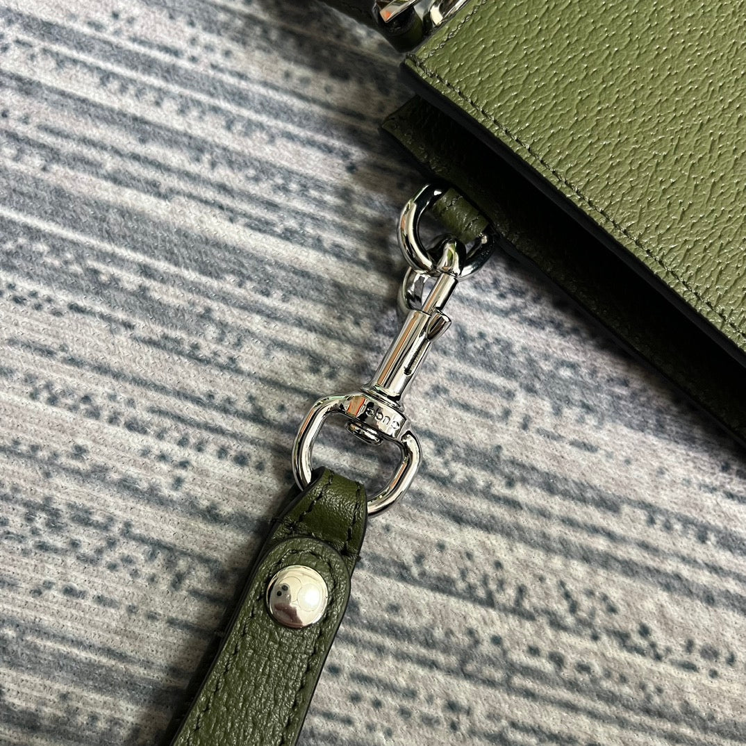 Luxury Gucci MARMONT POUCH 30 IN ARMY GREEN LAMBSKIN