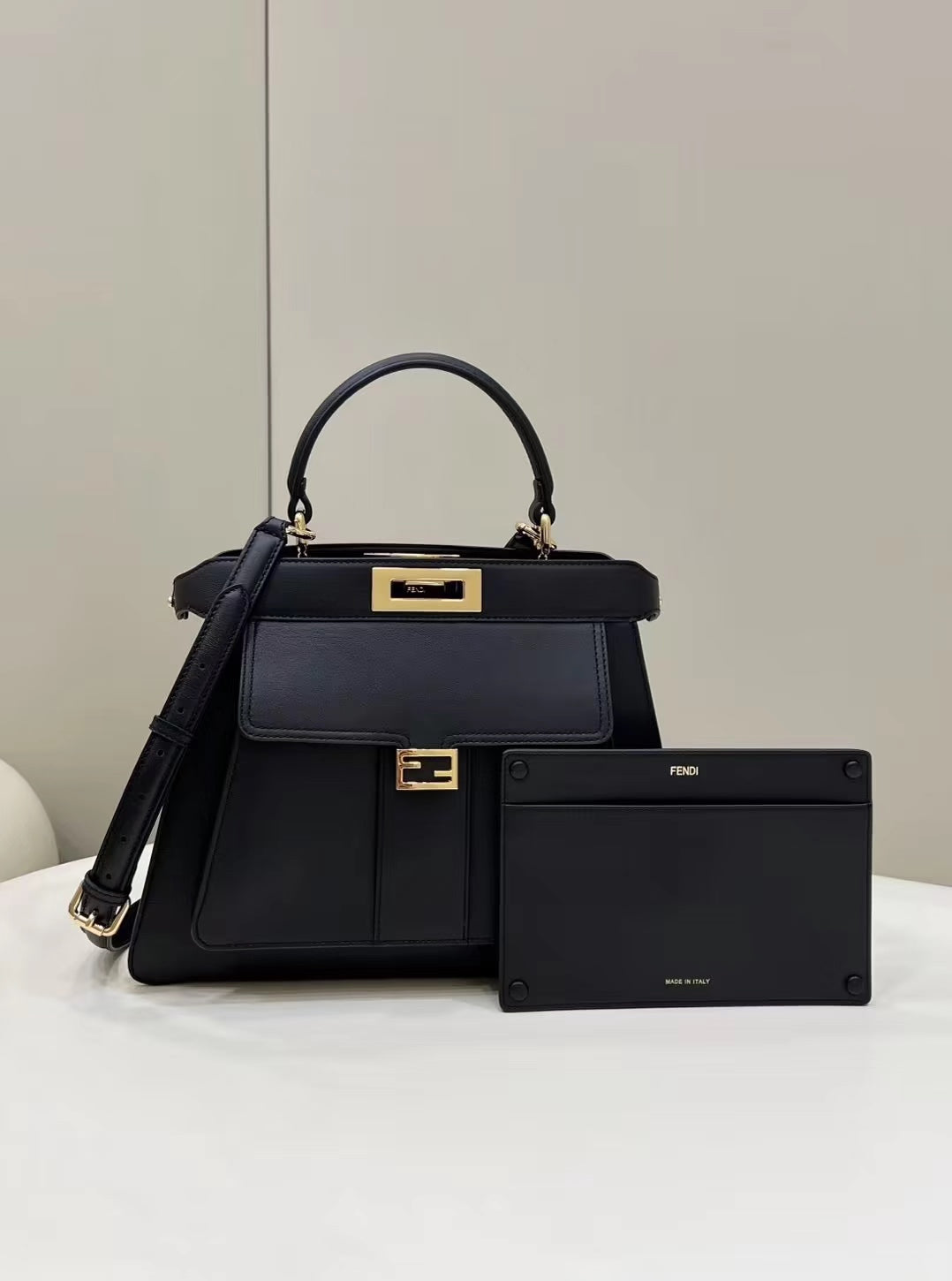 Luxury FendiLuxury FendiPEEKABOO 33 BAG IN BLACK CALFSKIN WITH STRAP GOLD HARDWARE