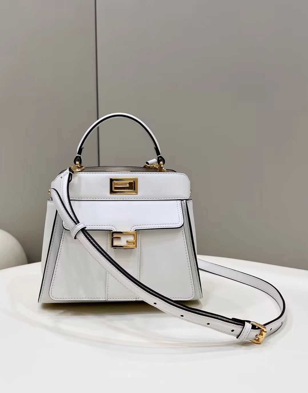 Luxury FendiLuxury FendiPEEKABOO MINI 23 BAG IN WHITE CALFSKIN WITH GOLD HARDWARE