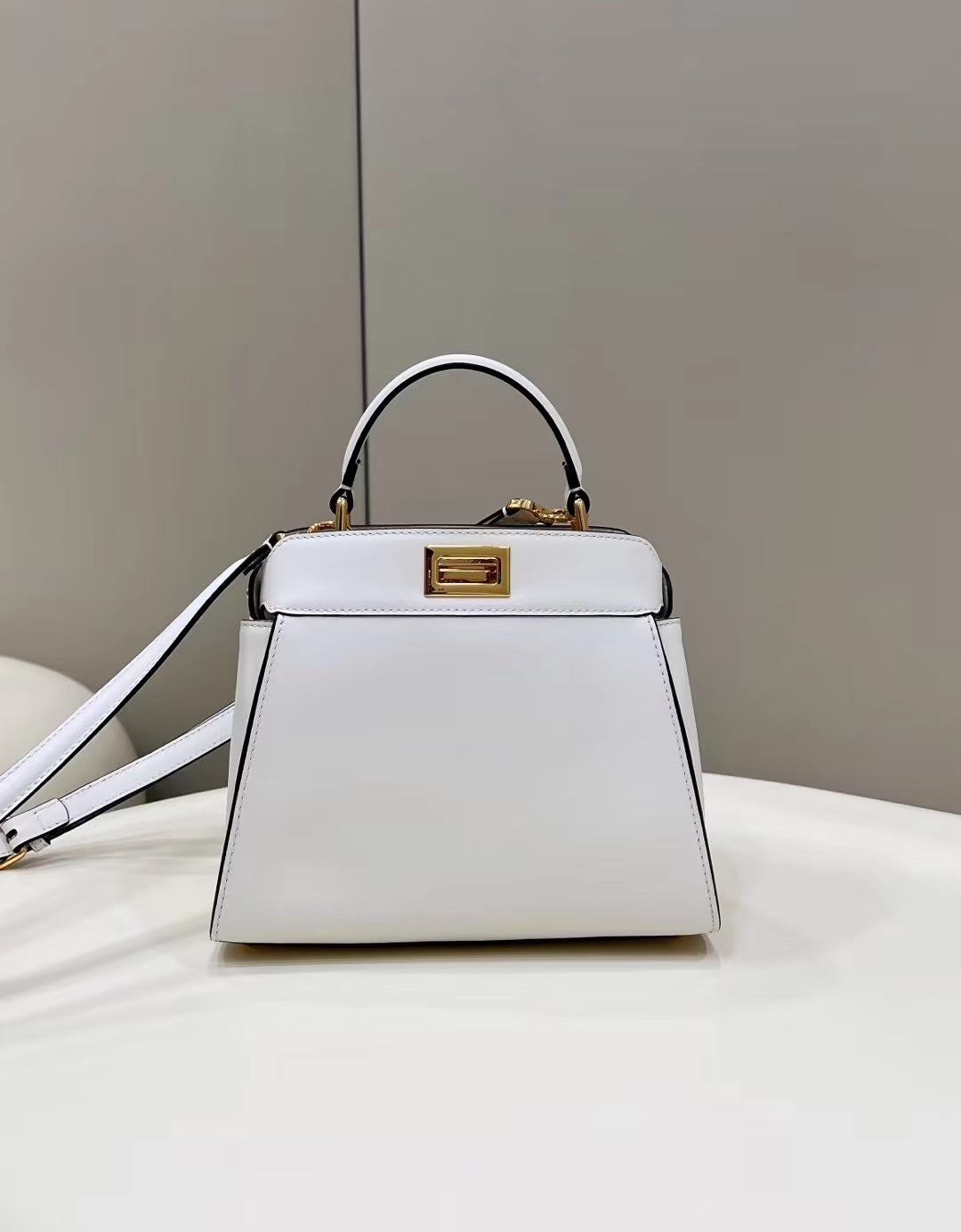 Luxury FendiLuxury FendiPEEKABOO MINI 23 BAG IN WHITE CALFSKIN WITH GOLD HARDWARE