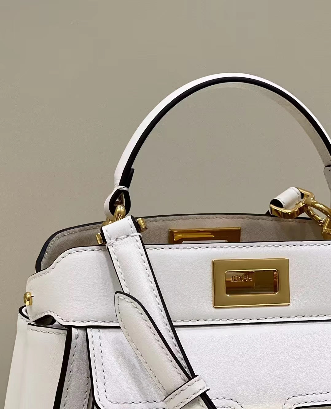 Luxury FendiLuxury FendiPEEKABOO MINI 23 BAG IN WHITE CALFSKIN WITH GOLD HARDWARE